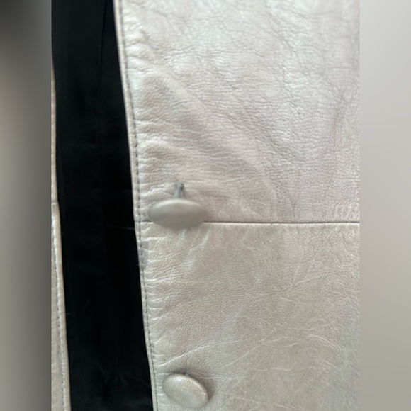 Vintage 90s Bebe gray leather coat! - Picture 2 of 7